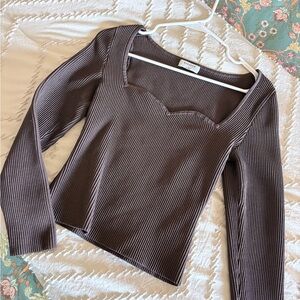 Babaton for Aritzia Women's Brown Scult Knit Long Sleeve Sweetheart Top - M
